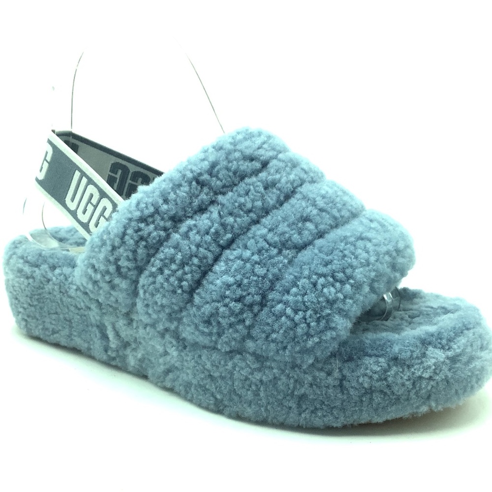 Ugg Women's Fuzzy Slides Size: 7 - image 1